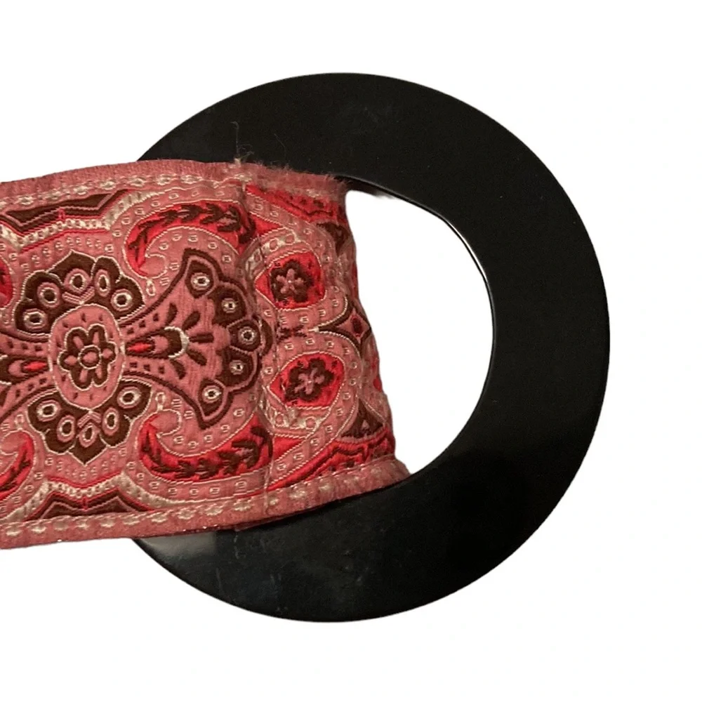 Womens Pink Cloth Belt Faux Abalone Mother of Pearl Round Resin Buckle Boho